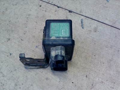 SUBARU Legacy  2009-2014 BM/BR Ablaktörlő relé