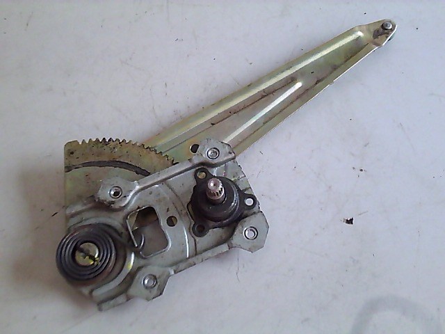 SUZUKI SWIFT 05-10 Bal hátsó ablakemelő szerkezet mechanikus 1. kép