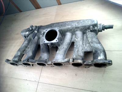 VOLVO S80 98.05.01-06.02.28 Szívócsonk