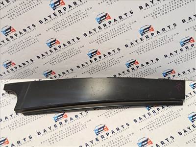 BMW E87 jobb hátsó fekete ajtó külső oszlop takaró léc díszléc dekorléc oszloptakaró borítás