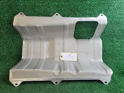 SUZUKI SX4 S-Cross II Középső Kipufogó Dob Hővédő Lemez 1423161M00 1423161m00000