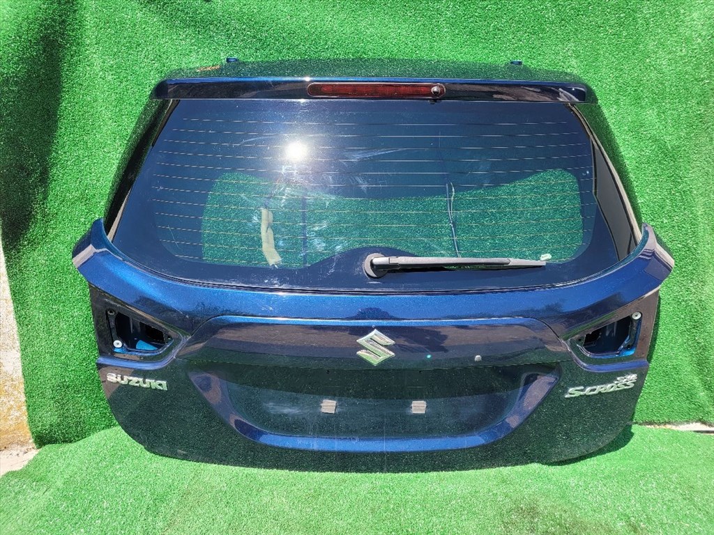 SUZUKI SX4 S-Cross II Csomagtérajtó (Részeivel) 1. kép