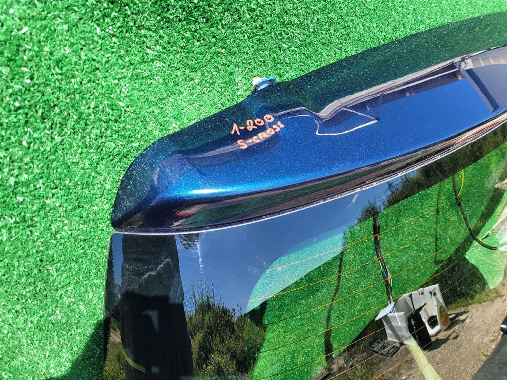 SUZUKI SX4 S-Cross II Csomagtérajtó (Részeivel) 6. kép