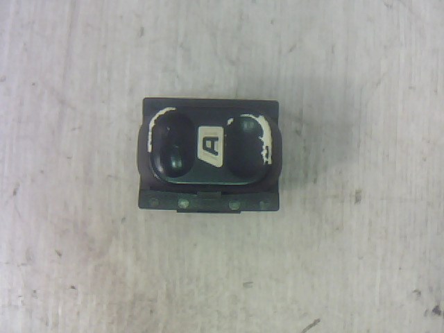 CITROEN BERLINGO 96-02 Bal első ablakemelő kapcsoló 1. kép