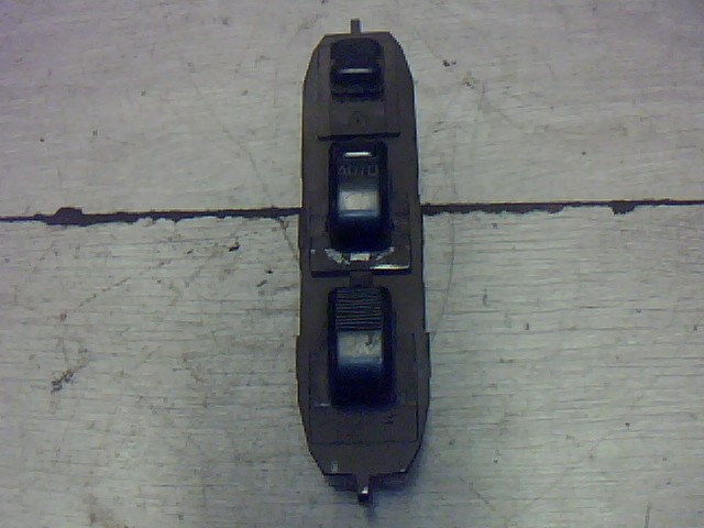 DAIHATSU MOVE 94.06-99-11 Bal első ablakemelő kapcsoló 1. kép