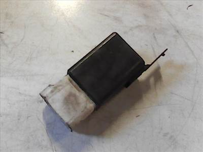 FORD ESCORT 95- Relé