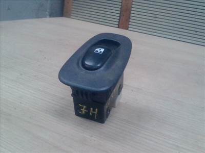 HYUNDAI ACCENT 03-06 Jobb hátsó ablakemelő kapcsoló