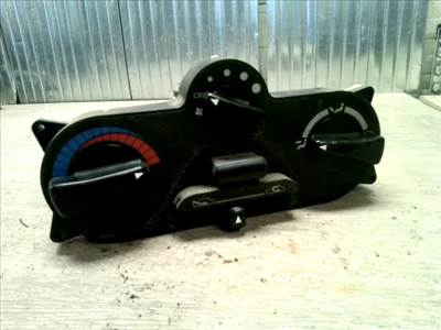 MITSUBISHI CARISMA 95.05-99.07 Fűtés vezérlő panel