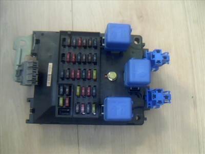 NISSAN ALMERA 96-98 Biztosítéktábla BCM BSI BSM SAM GEM modul Utastér