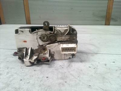 PEUGEOT 806 Jobb első ajtó zárszerkezet központizáras