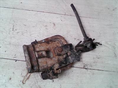 RENAULT MASTER 2010.04-2019.08 Laprugó tartó bak