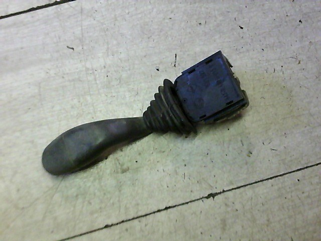 SKODA FELICIA -97 Kormánykapcsoló bal irányjelző 1. kép