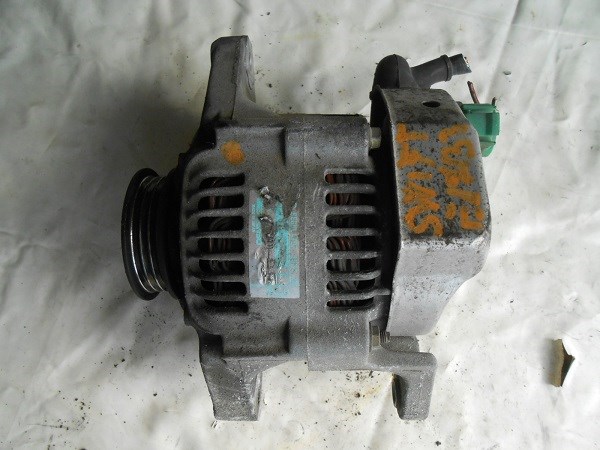 SUZUKI SWIFT 89-96 Generátor.benzines 1. kép