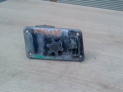 TRABANT 1,1 Bal első ajtó zárszerkezet mechanikus