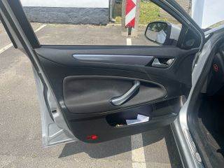 FORD MONDEO IV Bal első Hangszóró