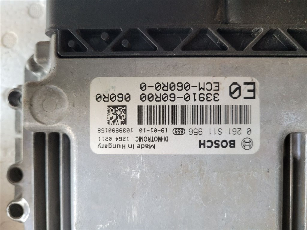 SUZUKI SX4 S-Cross II Biztosítéktábla Utastér 3391060R00 aa1a4881 3. kép