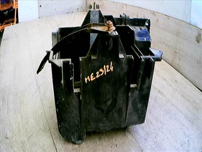 FORD FIESTA 02-05 Akkumulátor tartó