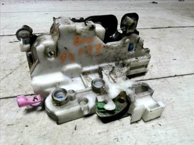 NISSAN Pickup 1997.01-2000 Bal első ajtó zárszerkezet mechanikus