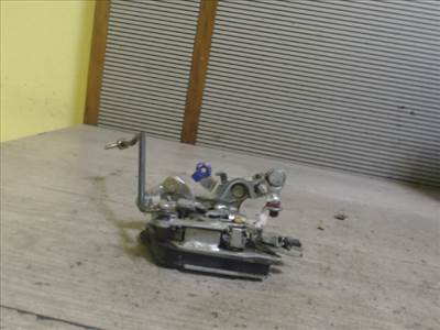 SUZUKI SWIFT 96-05 Jobb első ajtó zárszerkezet mechanikus
