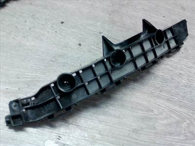 TOYOTA C-HR 16.09.01-19.09.30 Jobb hátsó lökhárító tartó