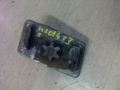 TRABANT 1,1 Bal első ajtó zárszerkezet mechanikus