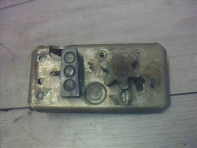 WARTBURG 1,3 Bal első ajtó zárszerkezet mechanikus