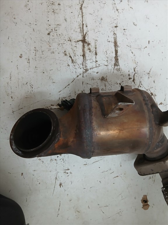 Opel Astra J 2009-2015 Katalizátor 1.4 turbo 55569313 4. kép