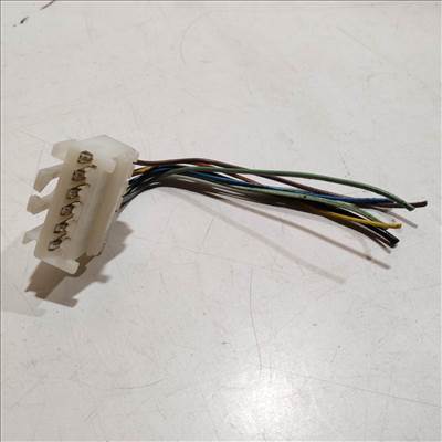 204383 Fiat Fiorino , Qubo 2007-2024 bal hátsó lámpa elektromos csatlakozó 1358250080