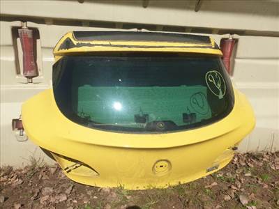 Opel Astra J GTC Csomagtérajtó 