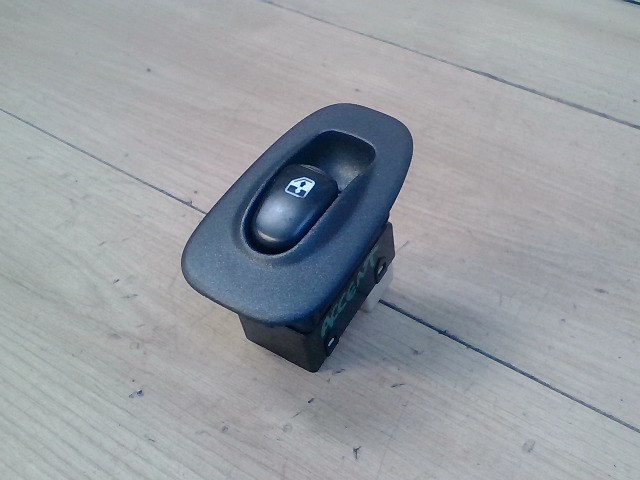 HYUNDAI ACCENT 03-06 Jobb hátsó ablakemelő kapcsoló 1. kép