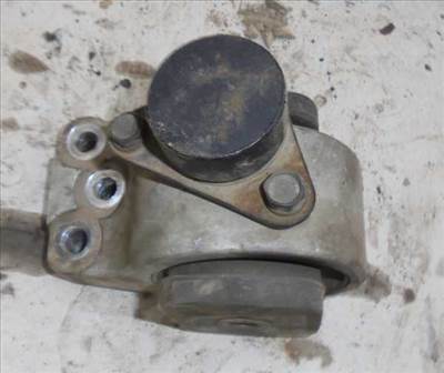 HYUNDAI LANTRA 96- Motortartó bak