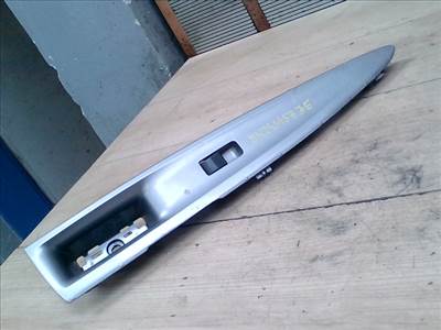 MAZDA 2 03.04-07.11 Jobb első ablakemelő kapcsoló