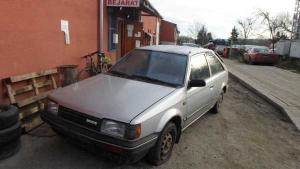 MAZDA 323 85-89 Jobb első fényszóró