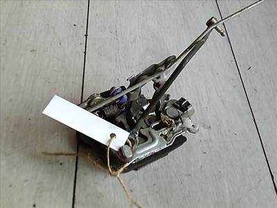 SUZUKI SWIFT 96-05 Jobb első ajtó zárszerkezet mechanikus