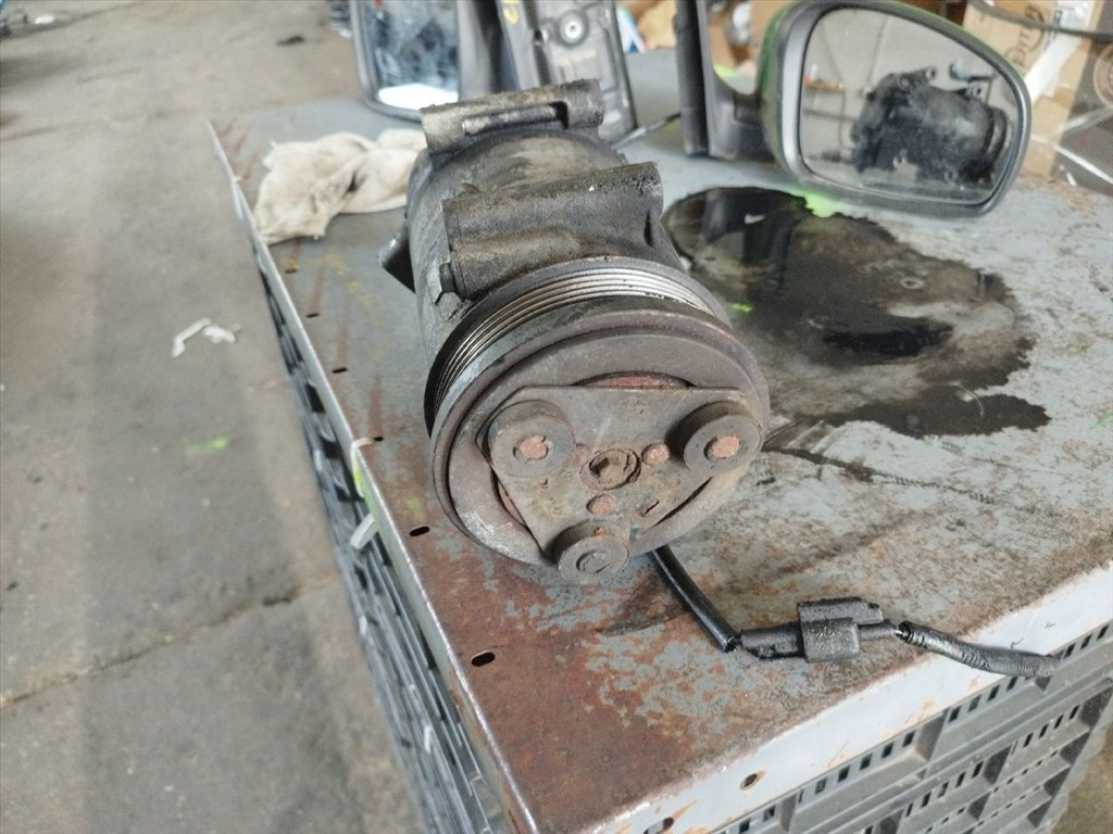 Ford Focus 2 / C-Max 1.6 TDCI klímakompresszor 3m5h190629kf 3. kép