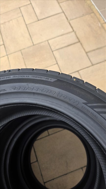 Új Yokohama R19 245 45 102Y nyári gumi  3. kép