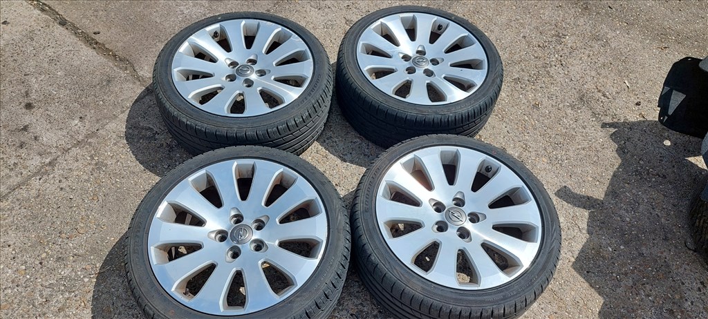 Opel insignia 5x120 /19" használt (gyári felni) alufelni, rajta 245/45 használt nyári gumi gumi  1. kép