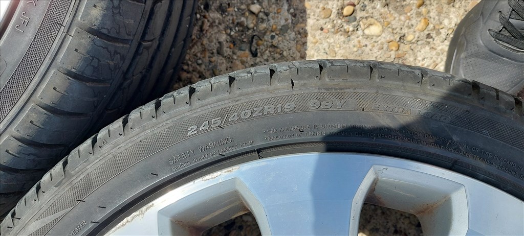 Opel insignia 5x120 /19" használt (gyári felni) alufelni, rajta 245/45 használt nyári gumi gumi  4. kép