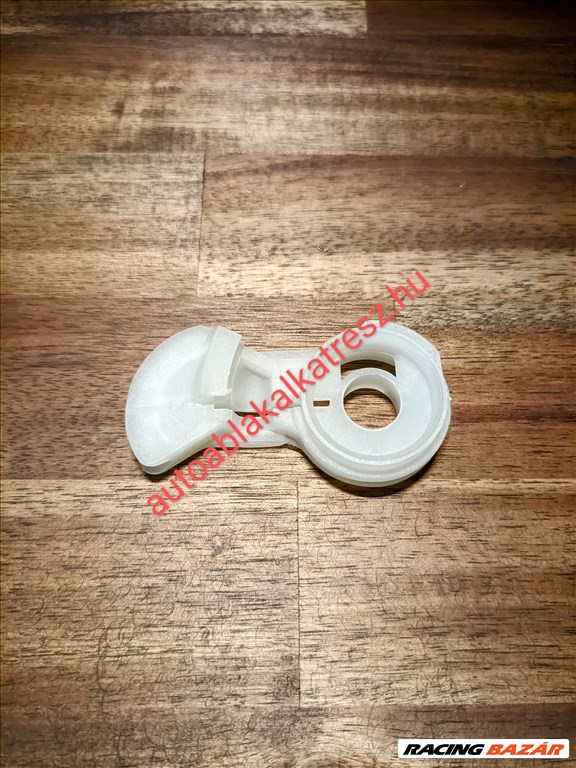 Autó ablakemelő műanyag alkatrészek, csúszkák 54. kép