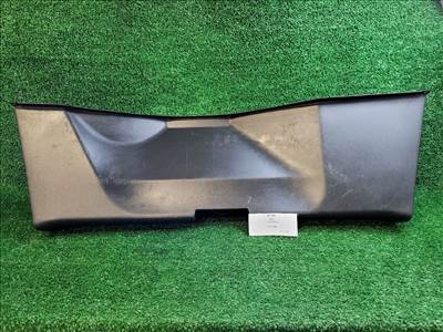 SUZUKI SWIFT IV Hátfal Burkolat 7619168L00