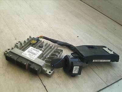 DACIA SANDERO Motorvezérlő egység ECU PCM modul