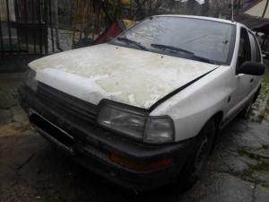 DAIHATSU CHARADE -92 Bal első sárvédő gumi