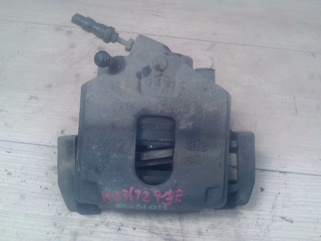 FORD FUSION 05.10.01- Jobb első féknyereg munkahengerrel 1. kép