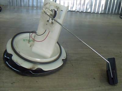 INFINITI G37 Cabrio Üzemanyagszint jeladó