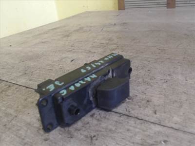 MAZDA 6 05-08 Jobb első ablakemelő kapcsoló