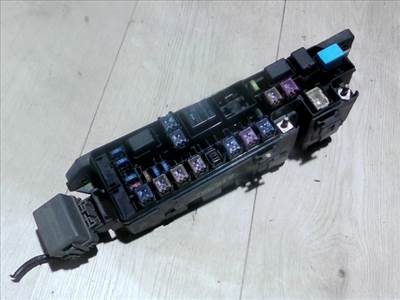 MAZDA MPV 99-05 Biztosítéktábla BCM BSI BSM SAM GEM modul 