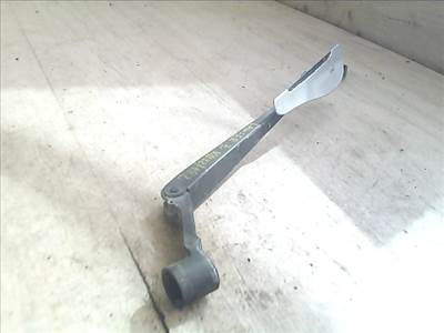 MITSUBISHI LANCER 96-98 Ablaktörlő kar jobb első