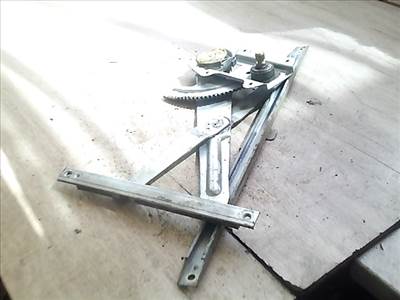 SUZUKI SWIFT 96-05 Jobb első ablakemelő szerkezet mechanikus