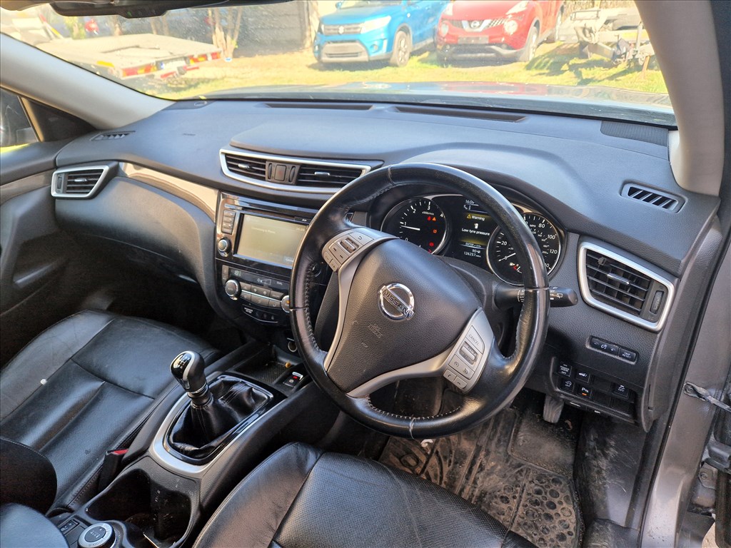 Nissan X-Trail (T32) 1.6 dci R9ME414 4WD bontott alkatrészek, bontás, bontott jármű 19. kép