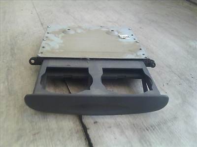 HYUNDAI Accent 00-03 Pohártartó